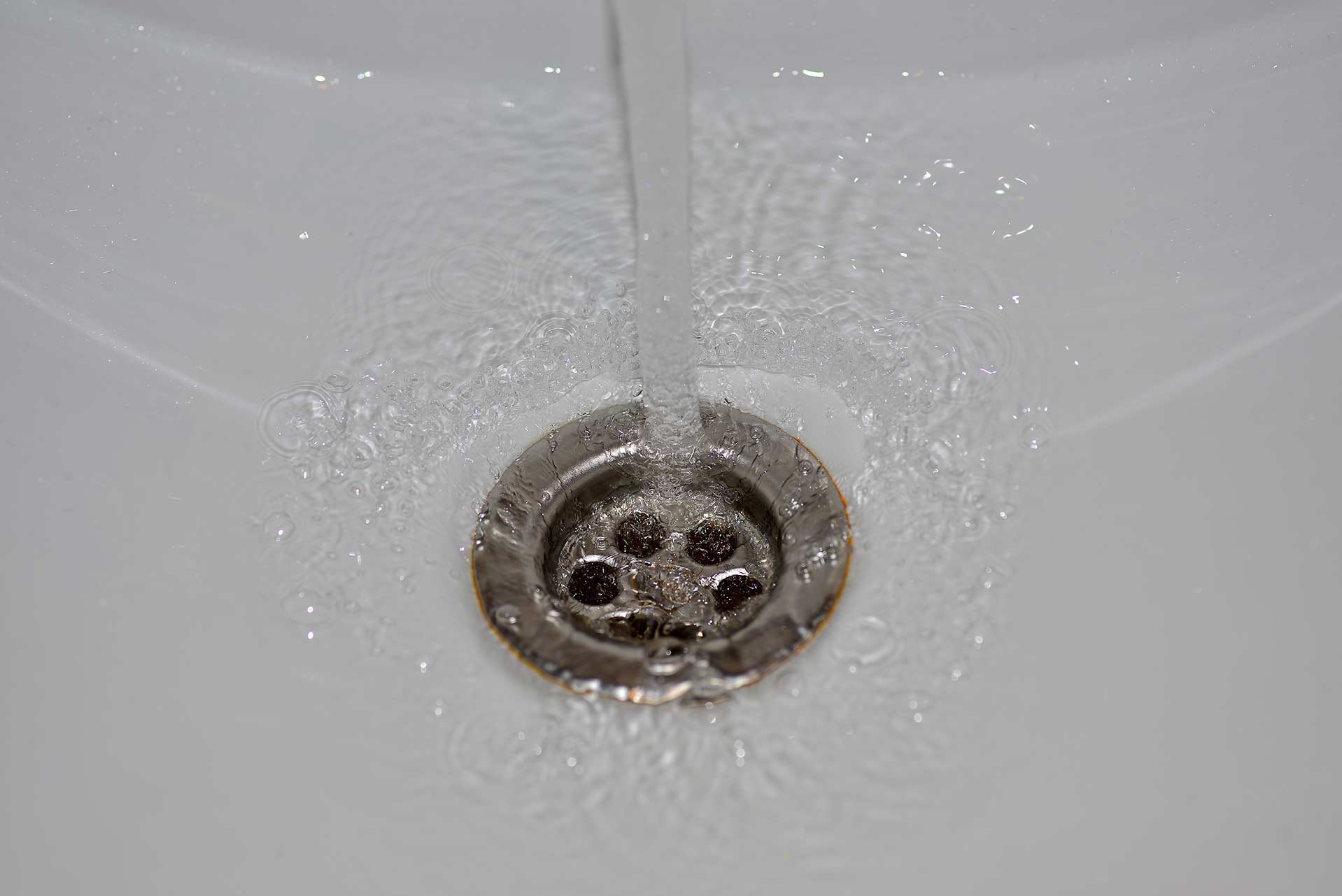 A2B Drains provides services to unblock blocked sinks and drains for properties in Selhurst.